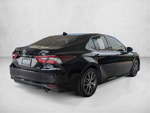 Used 2023 Toyota Camry XLE w/ Navigation Package FWD image 5