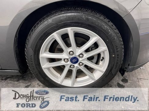 Used 2017 Ford Focus SE image 15