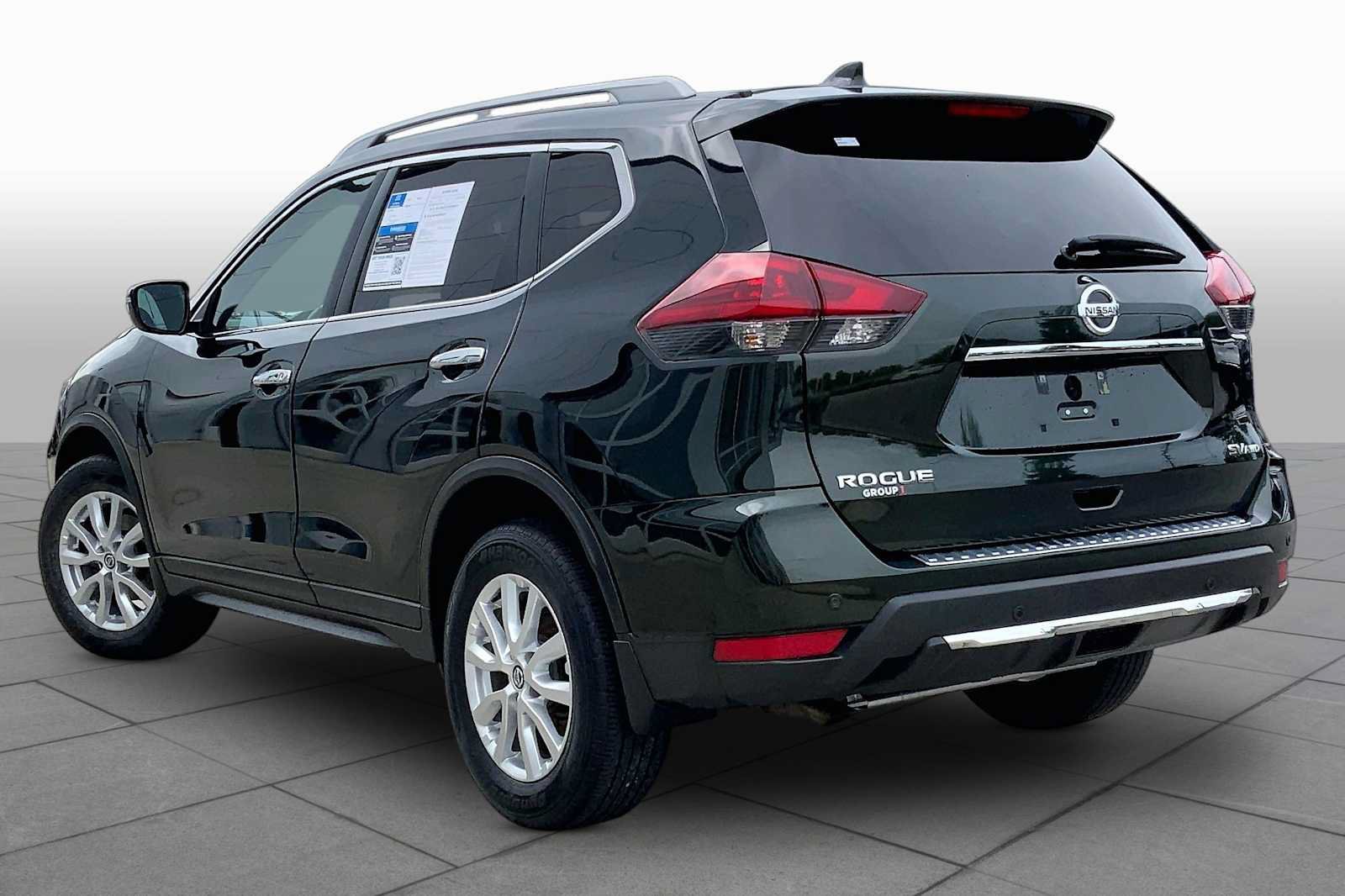 Used 2019 Nissan Rogue SV AWD/4WD image 11