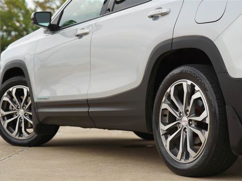 Used 2019 GMC Terrain SLT w/ Preferred Package FWD image 24