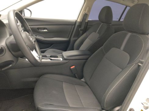 Used 2025 Nissan Sentra SV FWD image 17