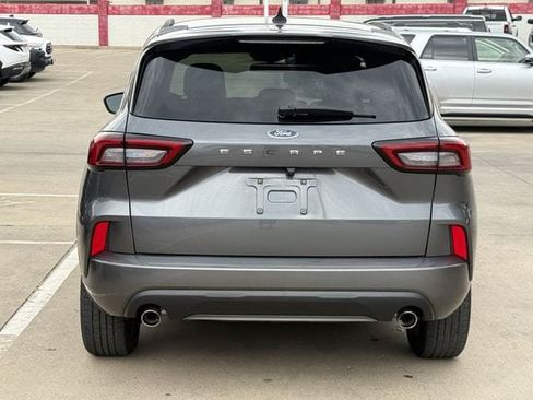 Used 2024 Ford Escape ST-Line FWD image 5