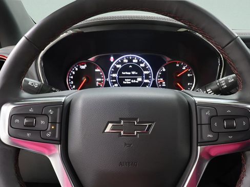 Used 2025 Chevrolet Blazer RS image 10