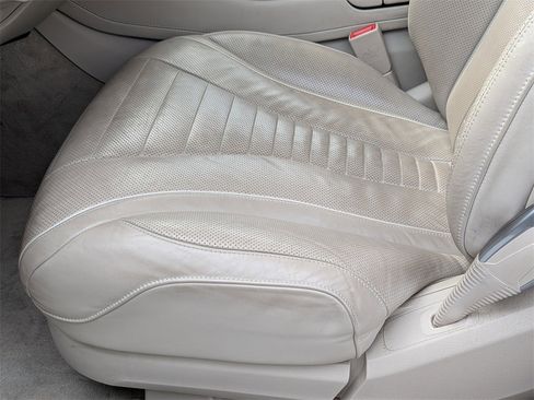 Used 2019 Mercedes-Benz S 560 Sedan image 15