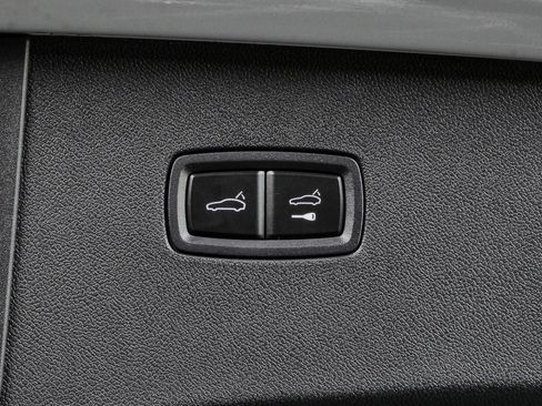 New 2026 Porsche Cayenne GTS AWD/4WD image 33