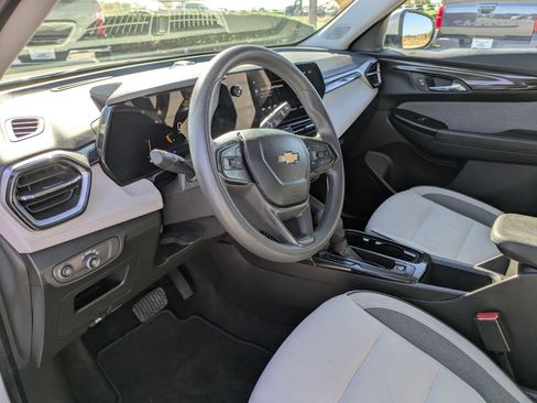 Used 2024 Chevrolet TrailBlazer LT image 9