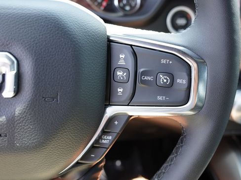 Certified 2025 RAM 1500 Laramie AWD/4WD image 34