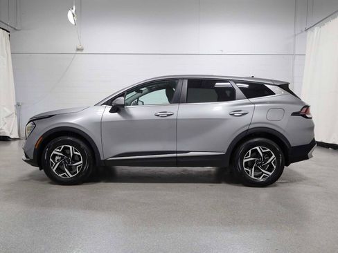 Used 2024 Kia Sportage LX AWD/4WD image 2