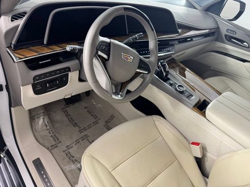 Used 2024 Cadillac Escalade Sport Platinum w/ Heavy-Duty Trailer Package AWD/4WD image 14