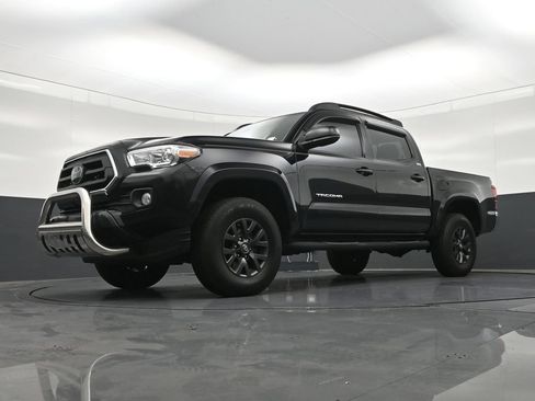 Used 2021 Toyota Tacoma SR5 RWD image 23