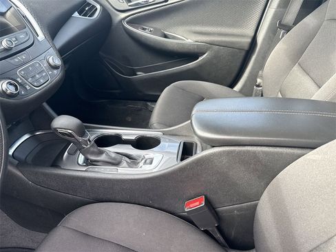 Used 2023 Chevrolet Malibu LT image 22