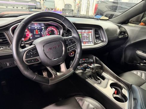 Used 2022 Dodge Challenger SRT Hellcat w/ Plus Package RWD image 22