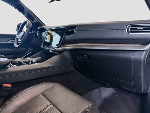 Used 2024 Jeep Wagoneer Series III AWD/4WD image 33