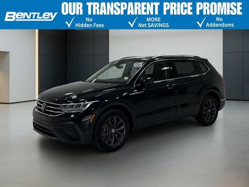 Used 2022 Volkswagen Tiguan SE FWD image 1
