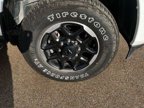 Used 2025 RAM 2500 Laramie AWD/4WD image 23
