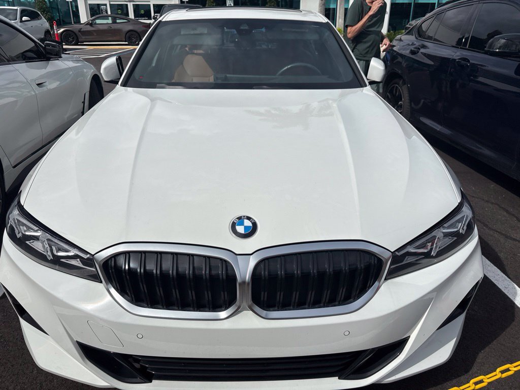 Used 2023 BMW 330i Sedan w/ Driving Assistance Package RWD image 10