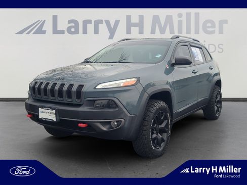 Used 2015 Jeep Cherokee Trailhawk w/ Leather Interior Group image 1