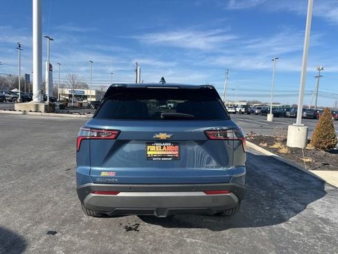 Used 2025 Chevrolet Equinox LT FWD image 10