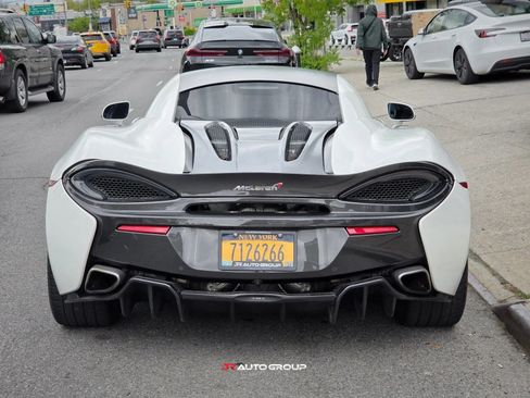 Used 2016 McLaren 570S Coupe RWD image 9
