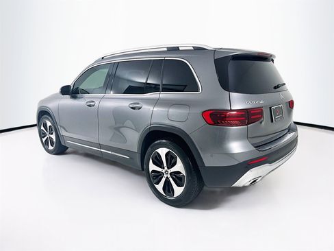 Used 2025 Mercedes-Benz GLB 250 GLB 250 image 6