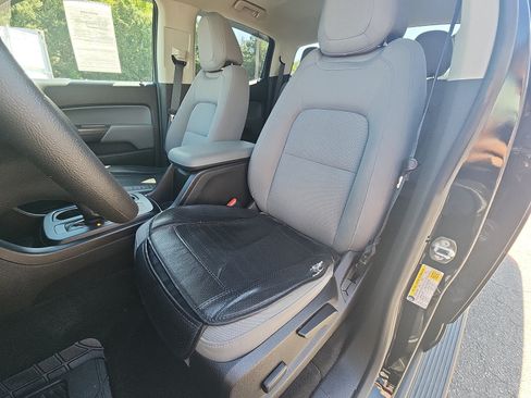 Used 2018 Chevrolet Colorado W/T w/ WT Convenience Package AWD/4WD image 18