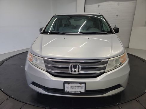 Used 2013 Honda Odyssey LX image 2