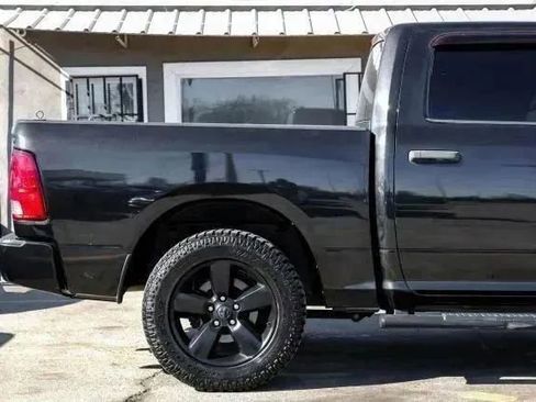 Used 2017 RAM 1500 Express w/ Express Value Package image 12