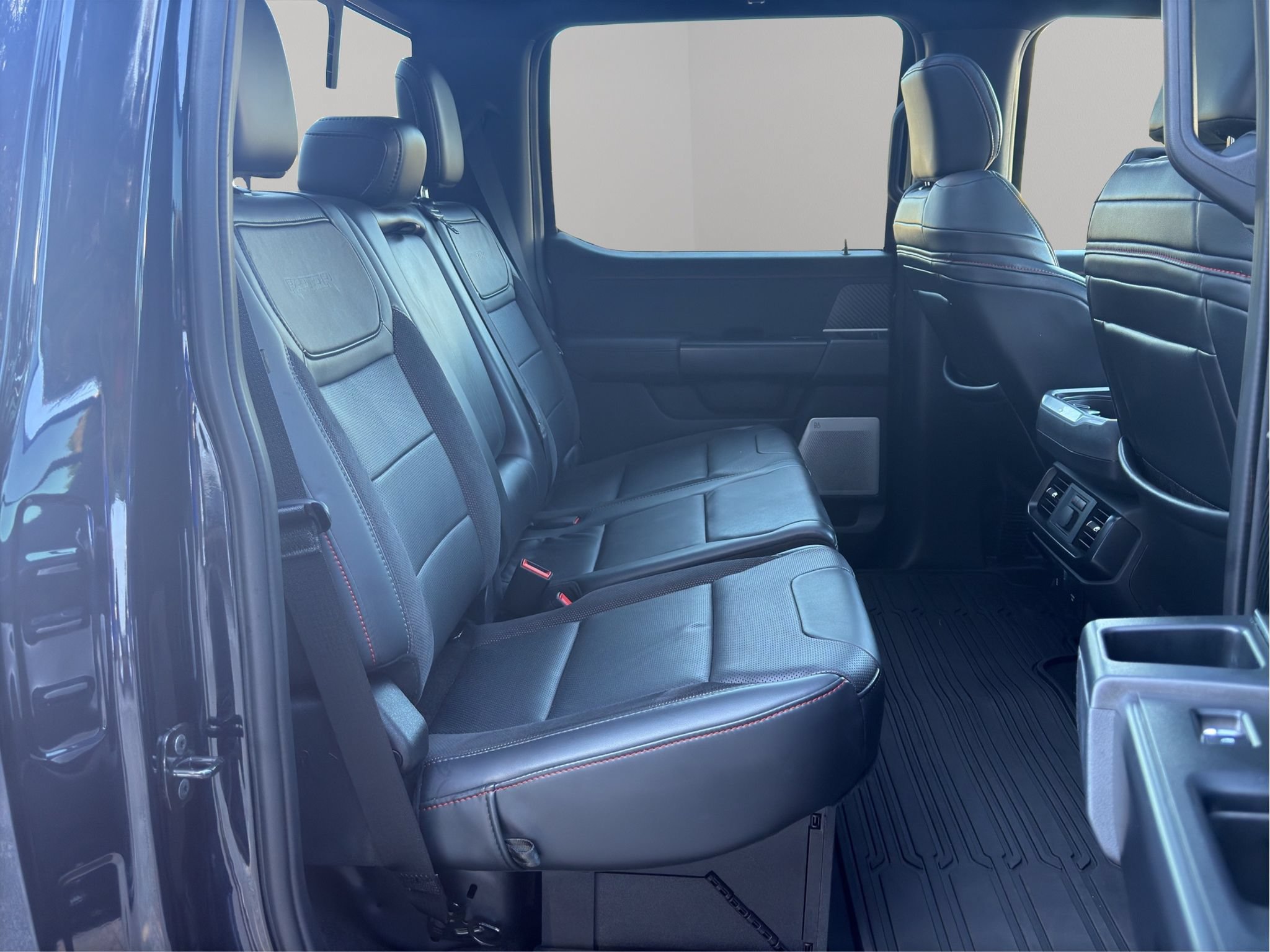 Used 2025 Ford F150 Raptor AWD/4WD image 19