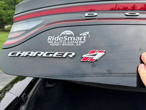 Used 2019 Dodge Charger SXT AWD/4WD image 37