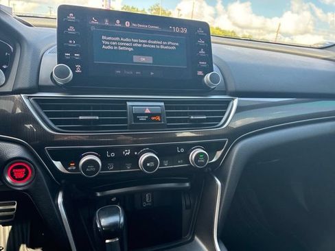Used 2018 Honda Accord Sport image 9