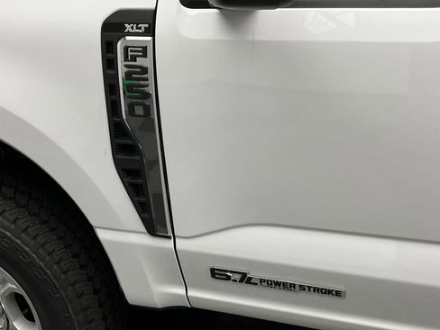 New 2026 Ford F250 XLT AWD/4WD image 29