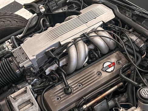 Used 1986 Chevrolet Corvette Convertible image 81