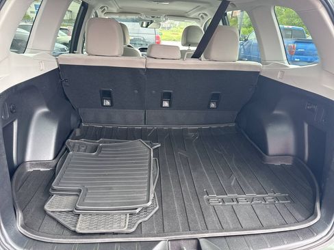 Used 2018 Subaru Forester 2.5i Premium w/ All-Weather Package AWD/4WD image 20