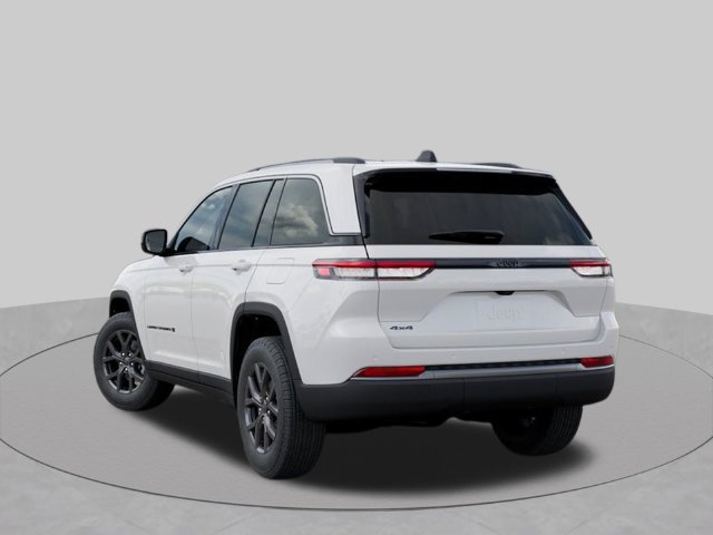 New 2027 Jeep Grand Cherokee Altitude AWD/4WD image 3
