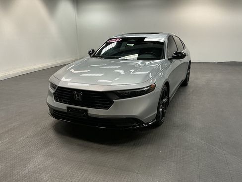 Used 2024 Honda Accord Sport image 1
