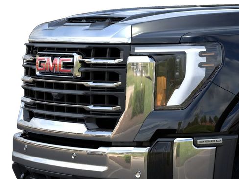 New 2026 GMC Sierra 3500 SLT AWD/4WD image 15