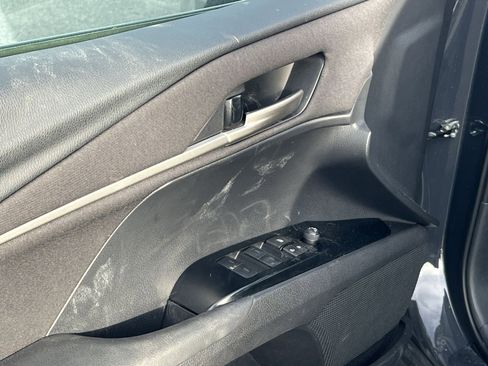 Used 2025 Toyota Camry LE image 12