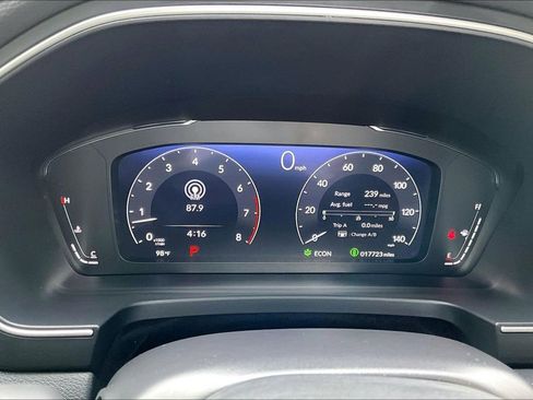 Used 2025 Honda Pilot Elite image 9