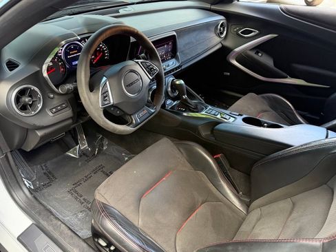 Used 2019 Chevrolet Camaro ZL1 RWD image 24