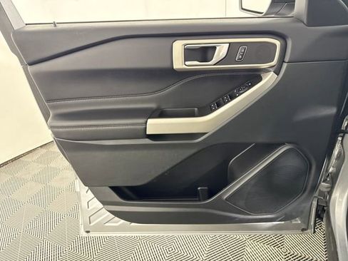 Used 2023 Ford Explorer XLT w/ Equipment Group 202A image 20
