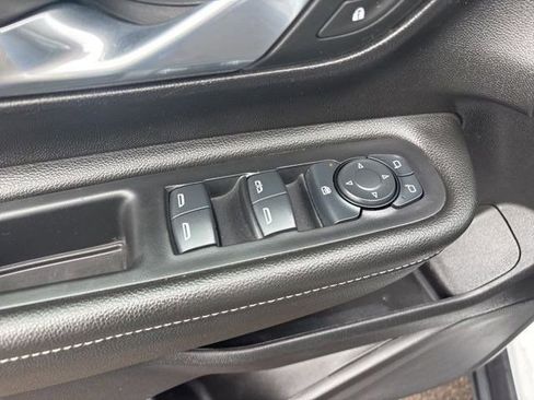 Used 2024 GMC Terrain SLE image 14