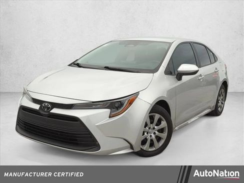 Certified 2023 Toyota Corolla LE image 1