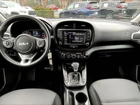 Used 2022 Kia Soul LX w/ Technology Package image 15