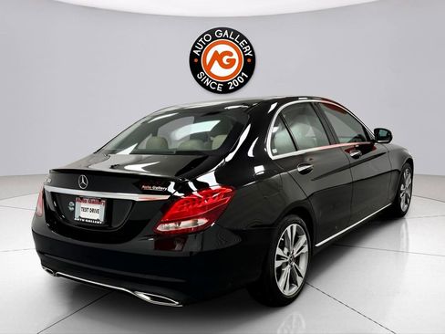 Used 2018 Mercedes-Benz C 300 Sedan image 7