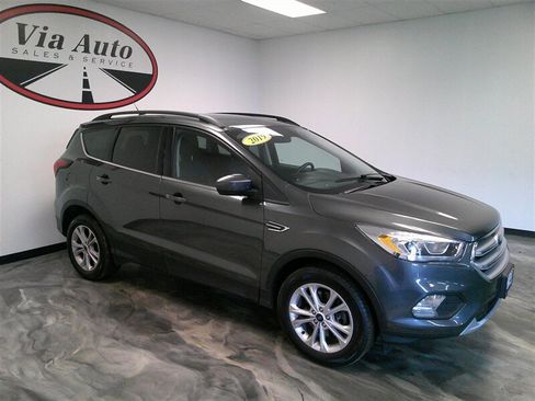 Used 2019 Ford Escape SEL image 4