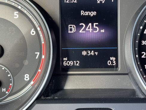 Used 2021 Volkswagen Atlas Cross Sport S image 20