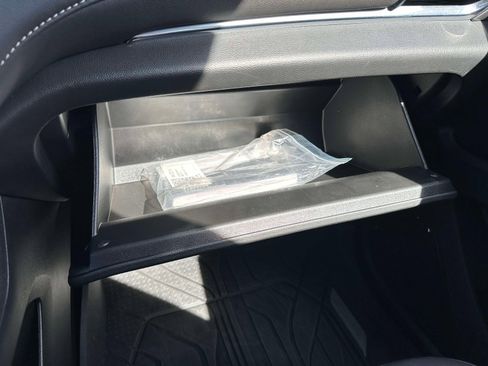 Certified 2023 Chevrolet Traverse LT image 36