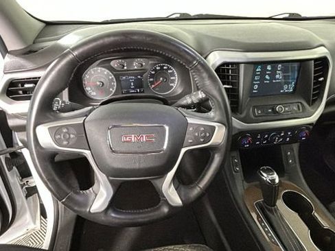 Used 2017 GMC Acadia SLE FWD image 15