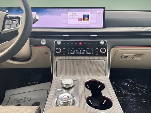 New 2025 Genesis GV80 3.5T Prestige image 11