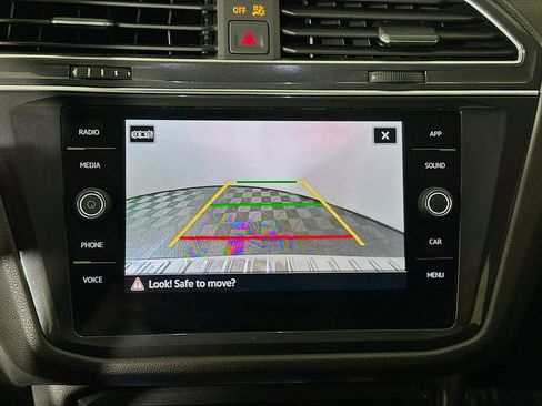 Used 2023 Volkswagen Tiguan SE R-Line FWD image 25